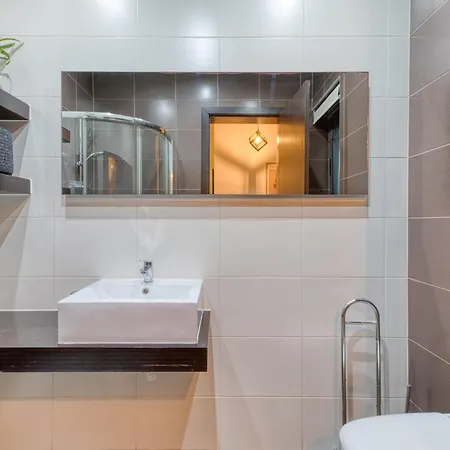 Stylish 2br Near Seafront & St'julians By 360 Estates * Sliema