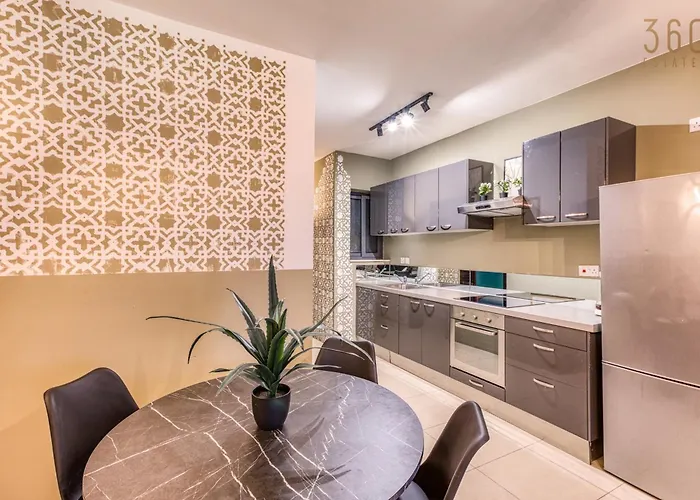 Stylish 2br Near Seafront & St'julians By 360 Estates * Sliema